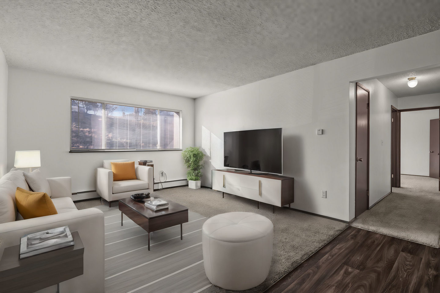 Conquistador Apartments Image 2