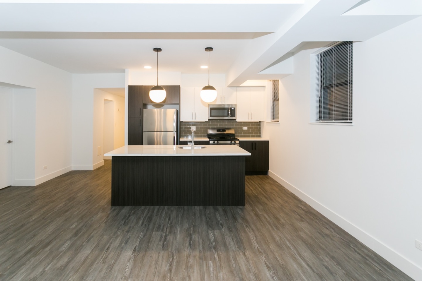 5474-5480 S. Hyde Park Boulevard Image 10