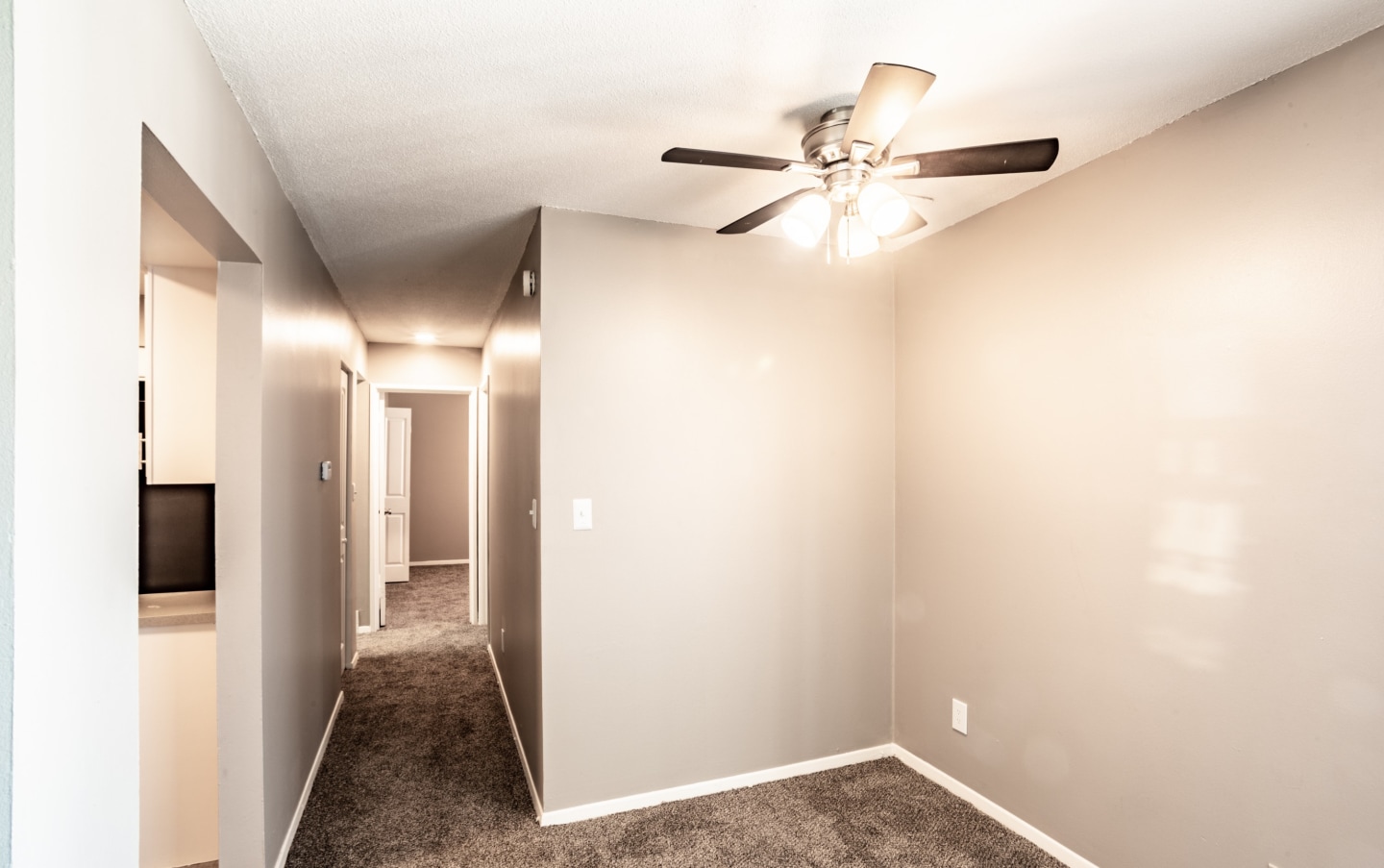 Waldo Plaza Apartments Image 15