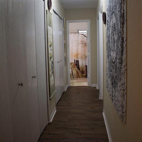 Hallwood Manor Apartments Image 1