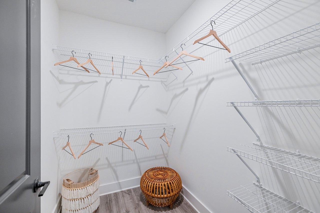 Botanic Luxury Apartments Image 15