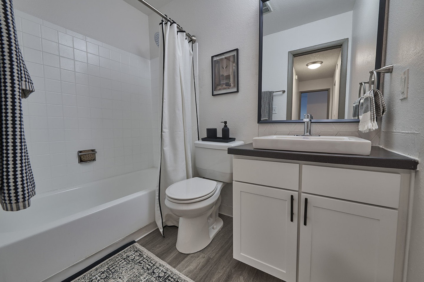 Lowry Heights Image 20