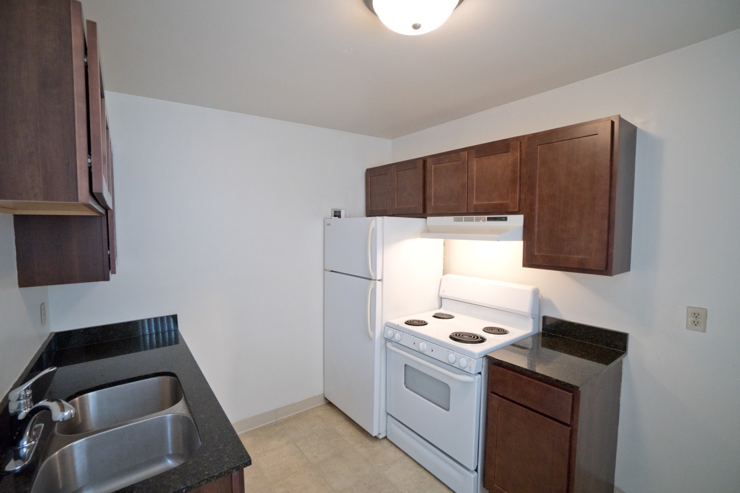 Como Lakes Apartments Image 29