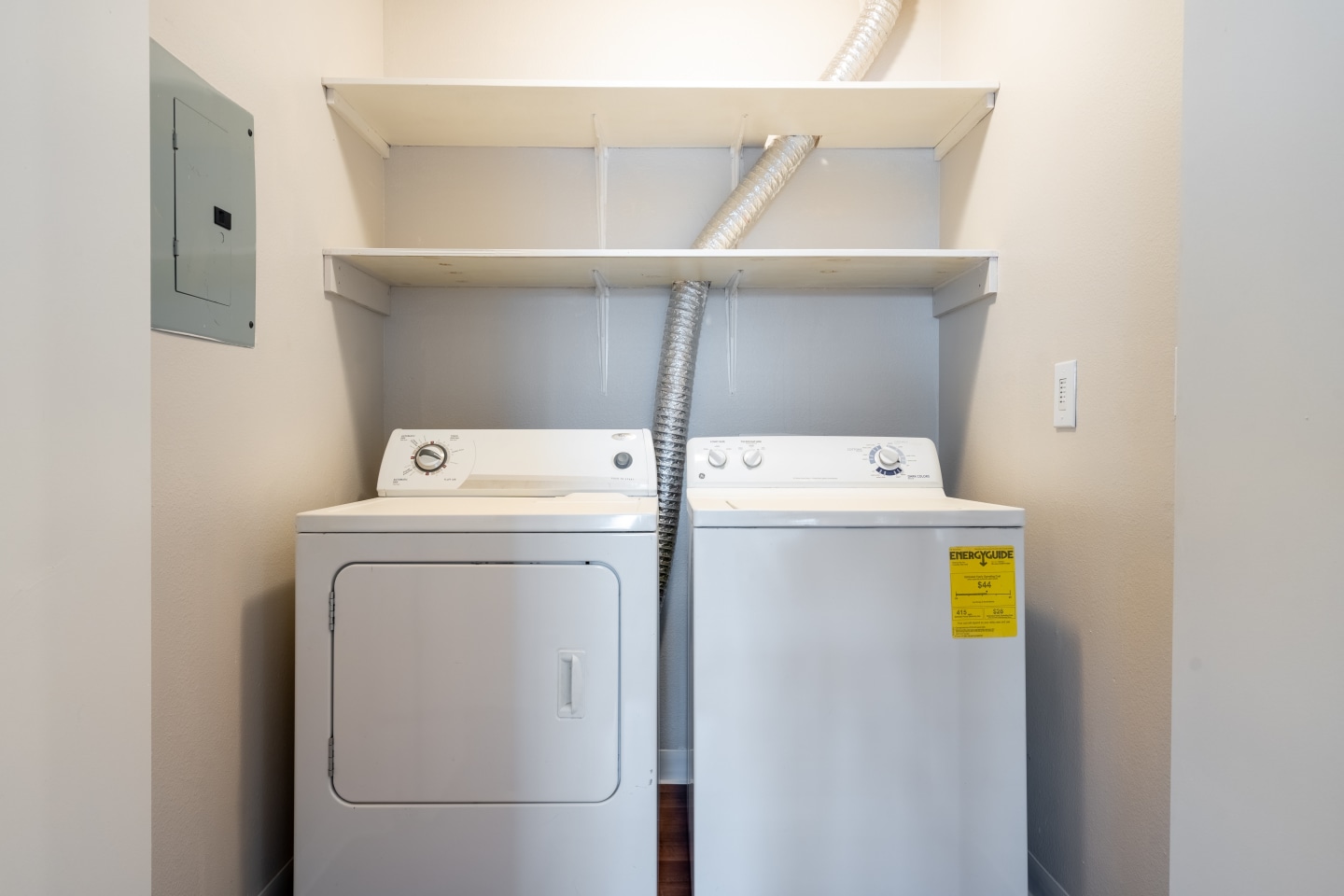 Pine Ridge Apartment Homes Image 35