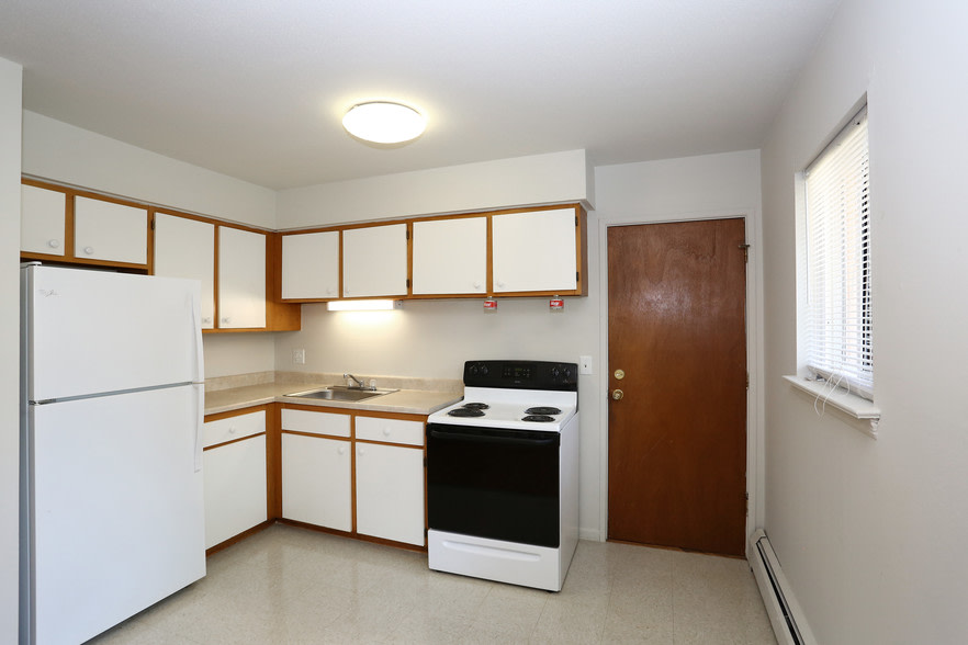 Meadoway Gardens Image 7