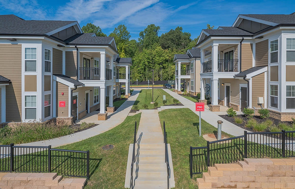 Abberly Waterstone Apartment Homes Image 37