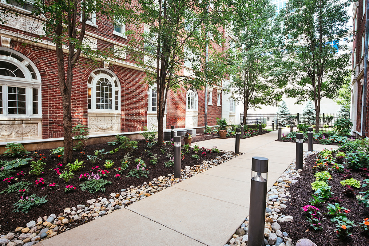 Residences at Forest Park Image 14