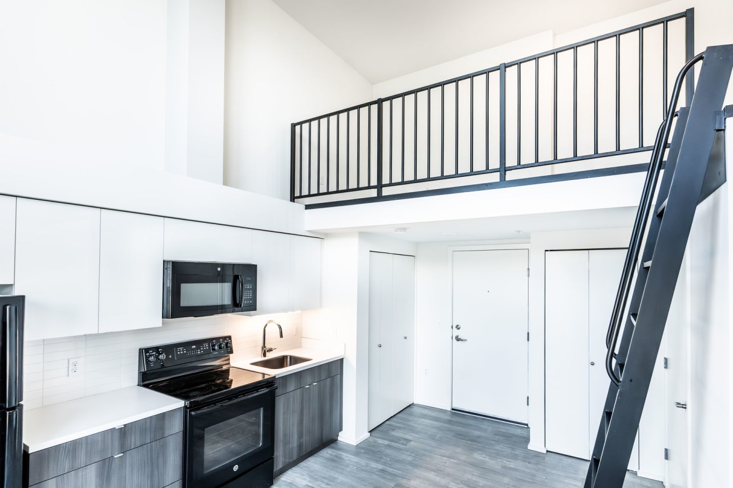 1404 Boylston Image 8