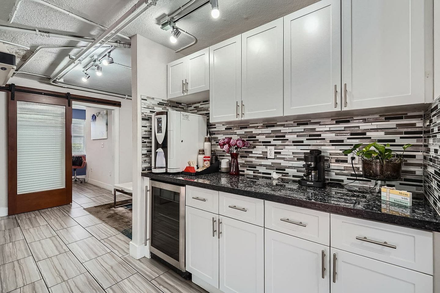 Ludlam Point Apartments Image 13