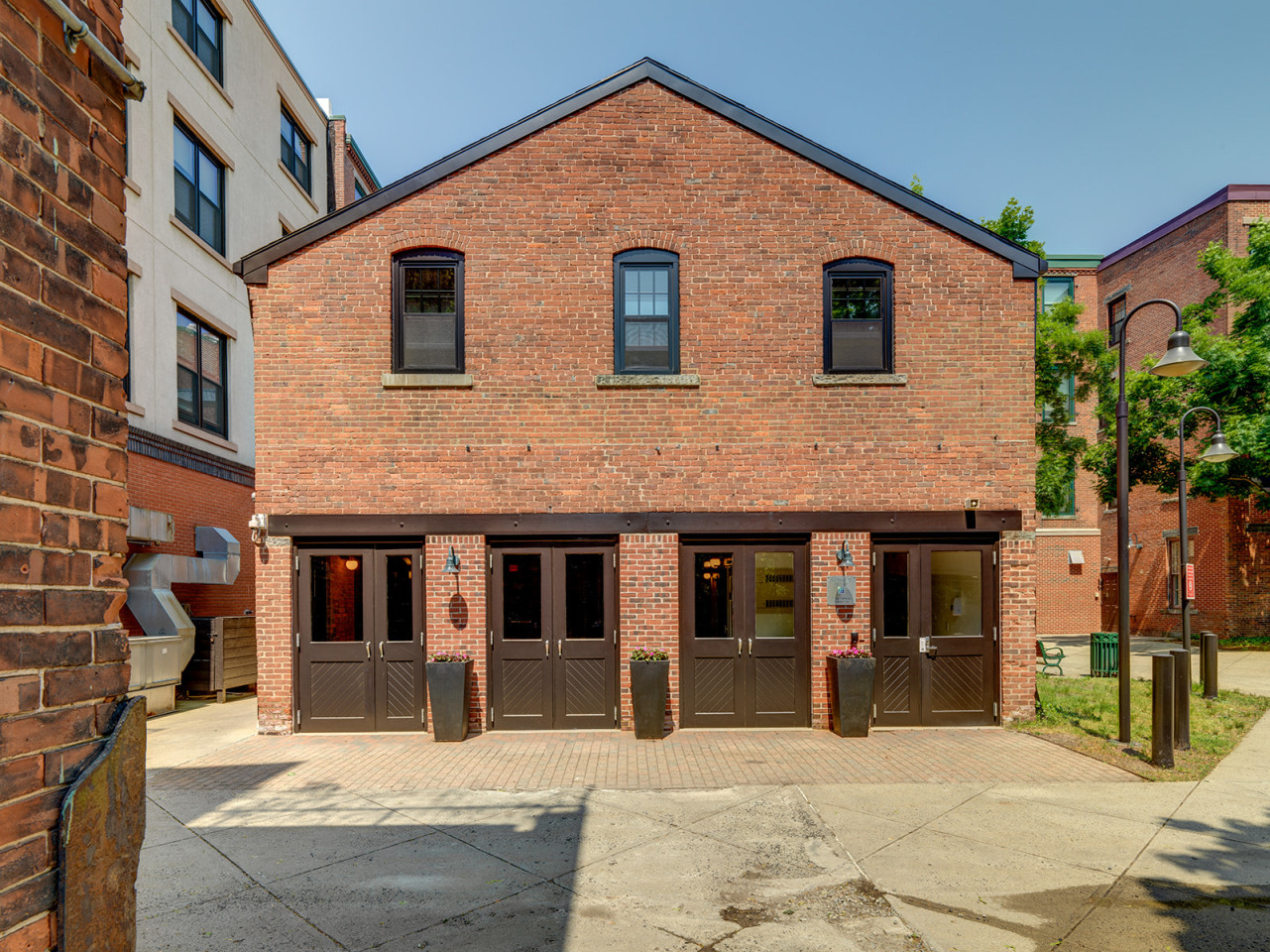 Ninth Square Image 11