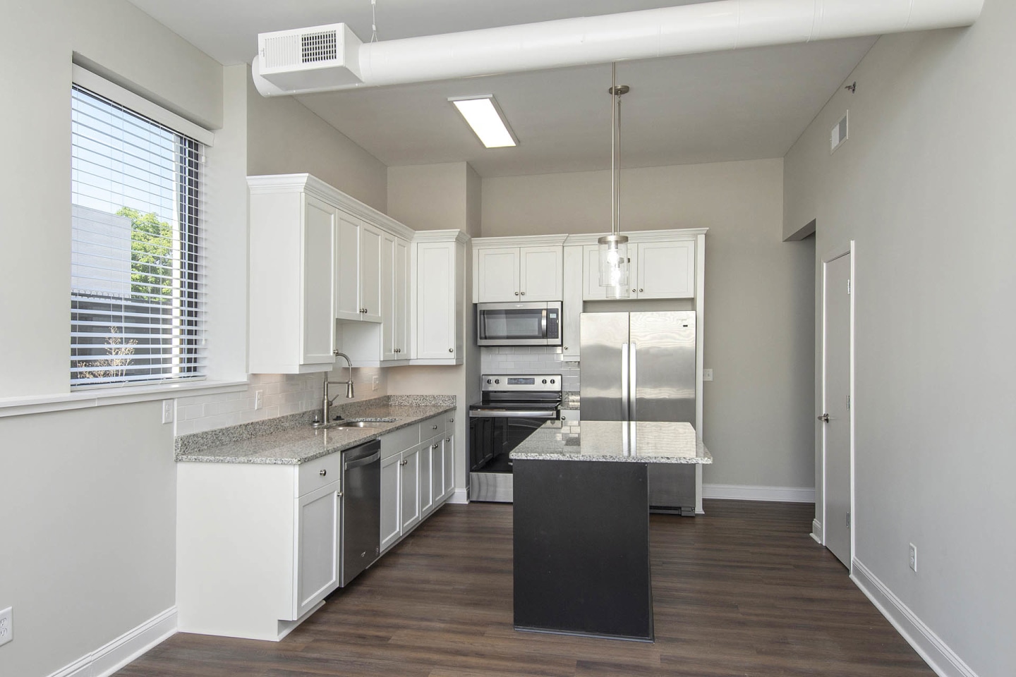 Second Avenue Apartments Image 10