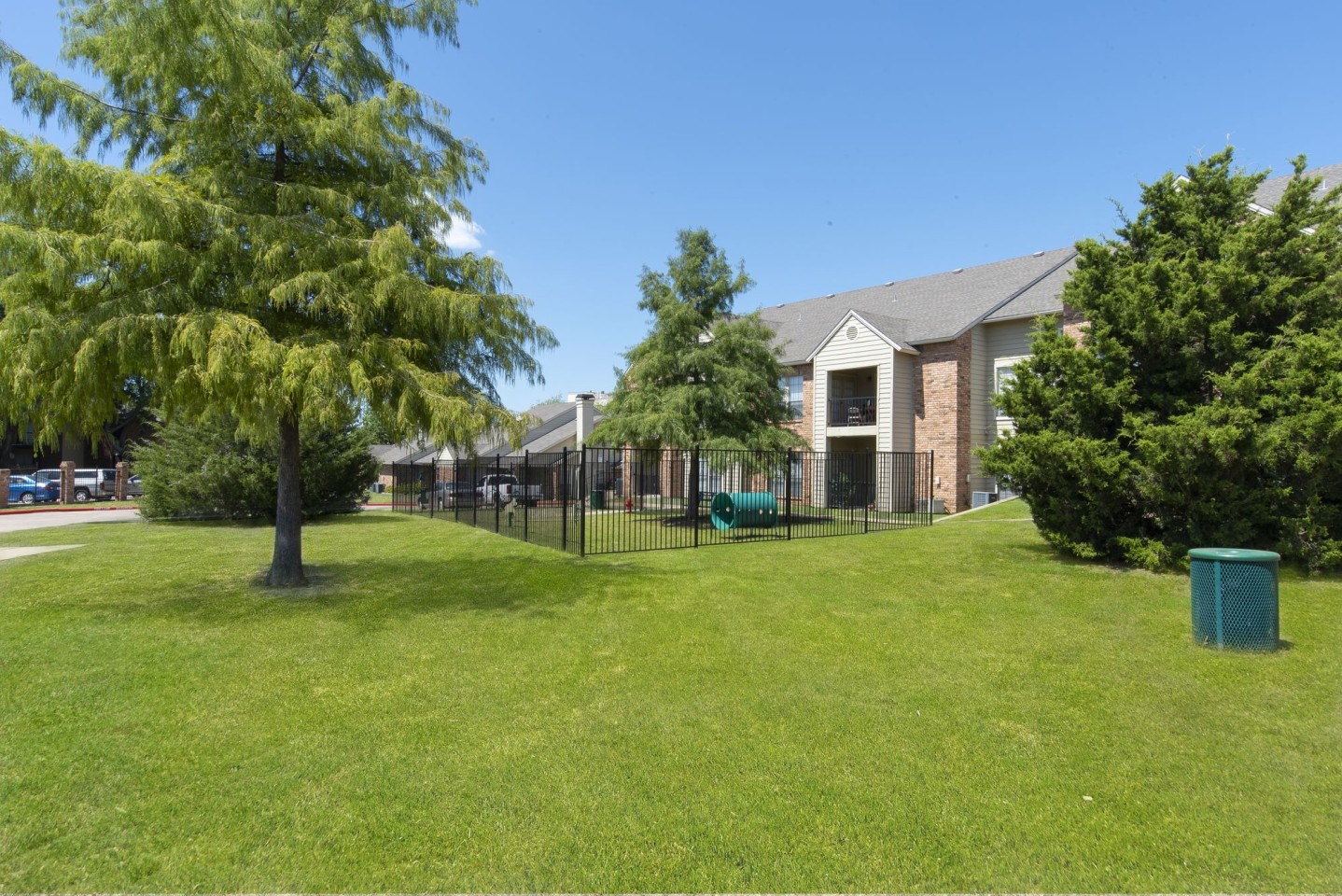 Arlington Hills Image 14