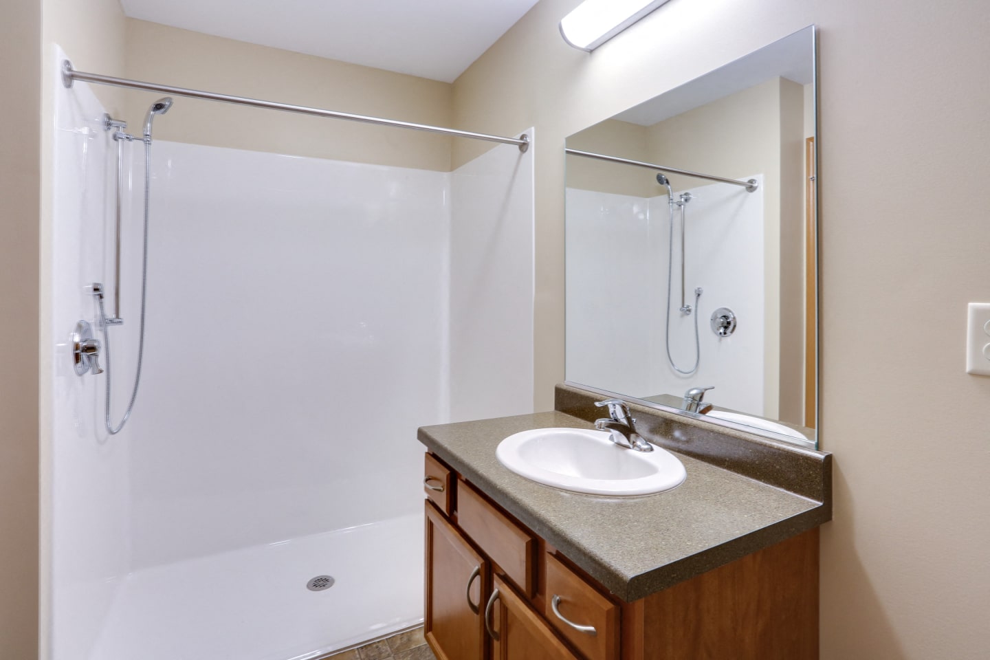 Deer Lakes Apartments Image 27