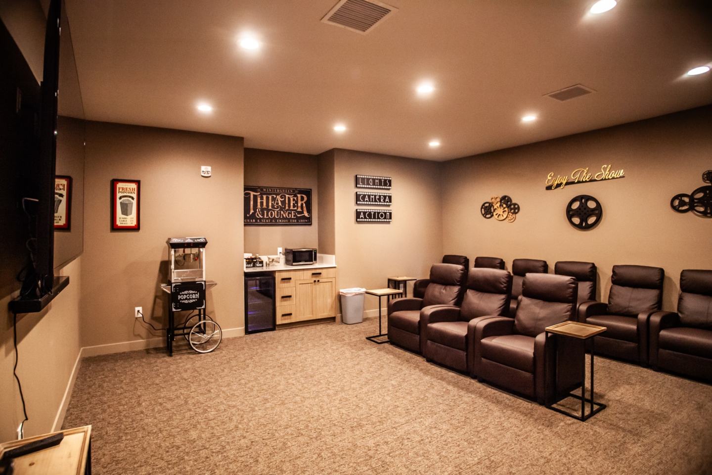 Wintergreen Luxury Apartments Image 5