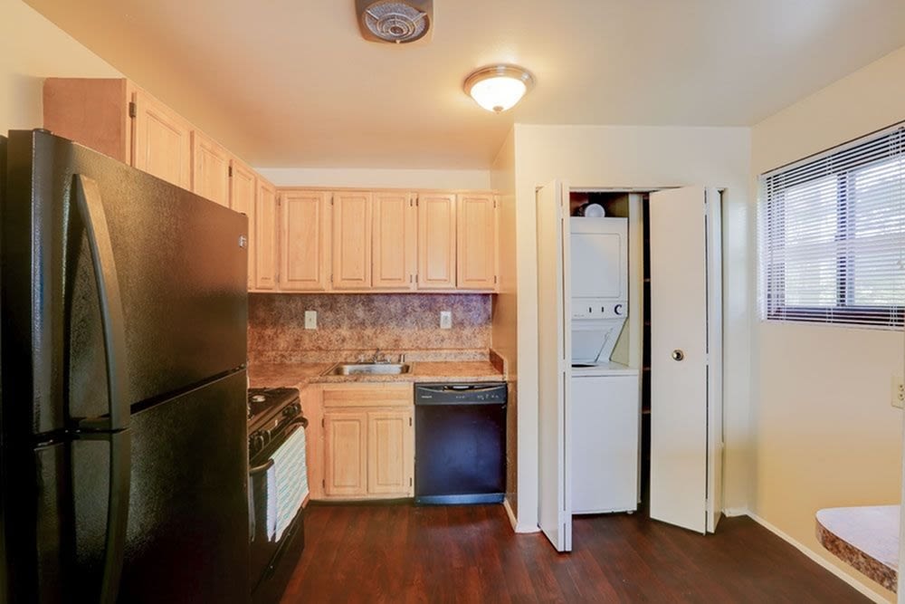 Villas at 4607 Image 13