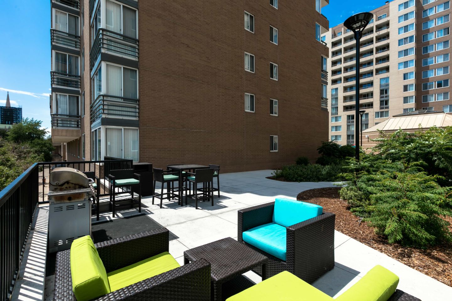 300 East Seventeenth Image 31