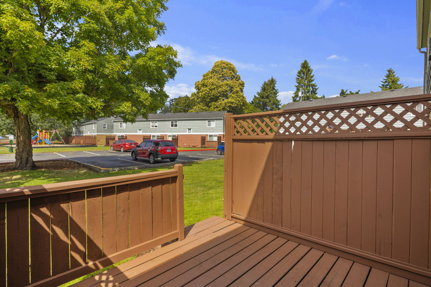 Pacific Walk Townhomes Image 34