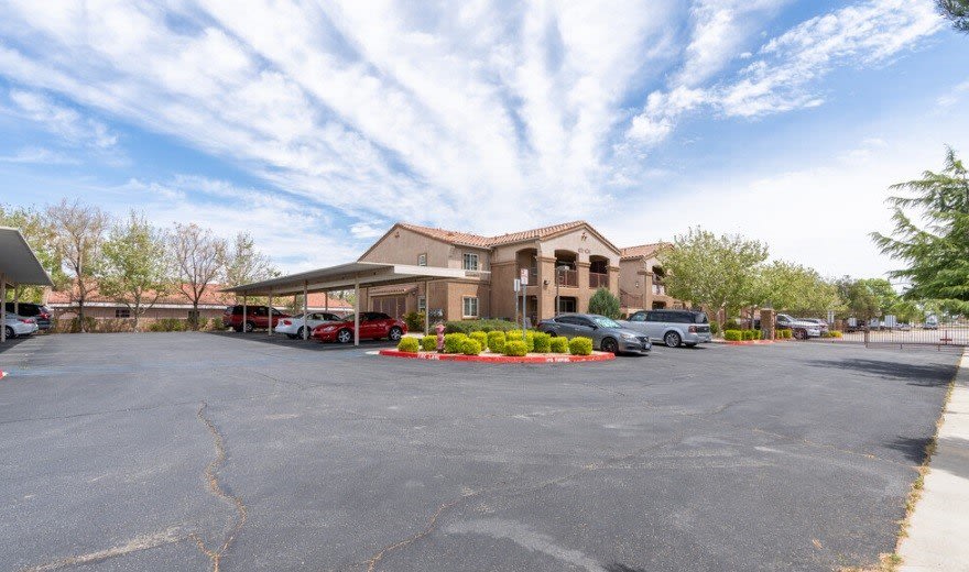 Twin Palm Apartments Image 10