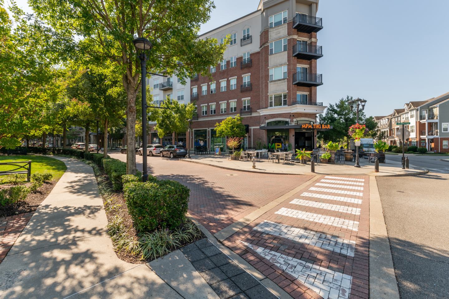 Flats at West Broad Village Image 24