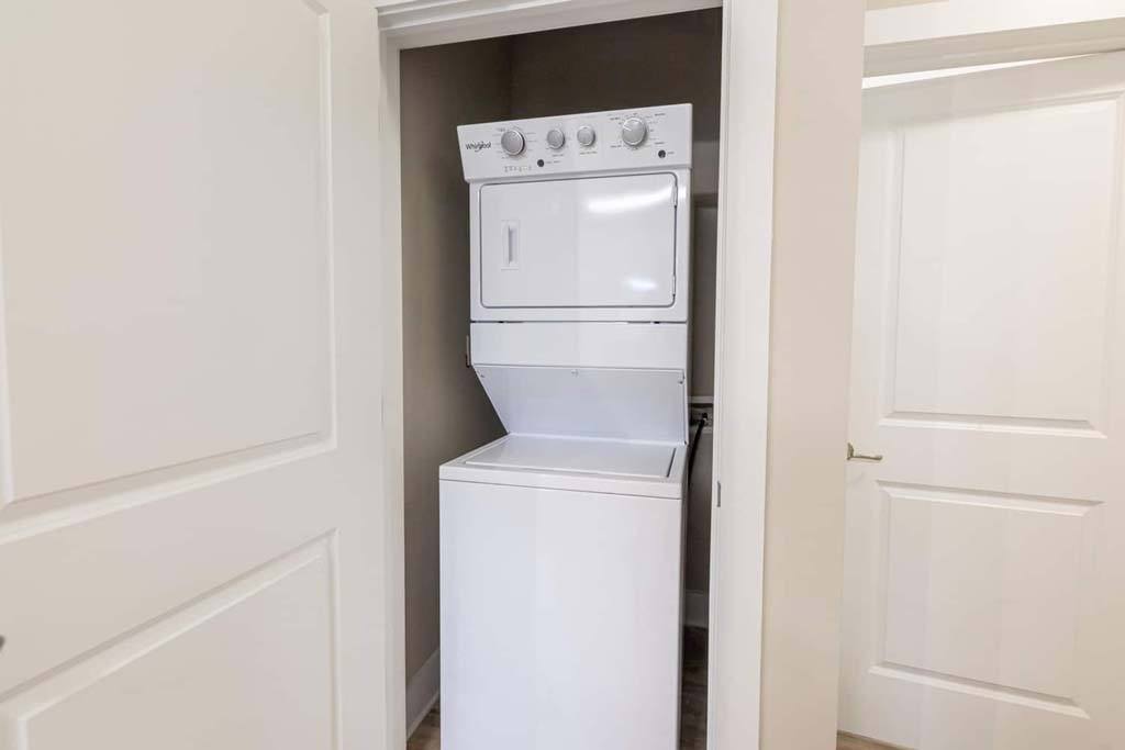 Affordable Housing - Luxury Apartments at Foxwood Image 97