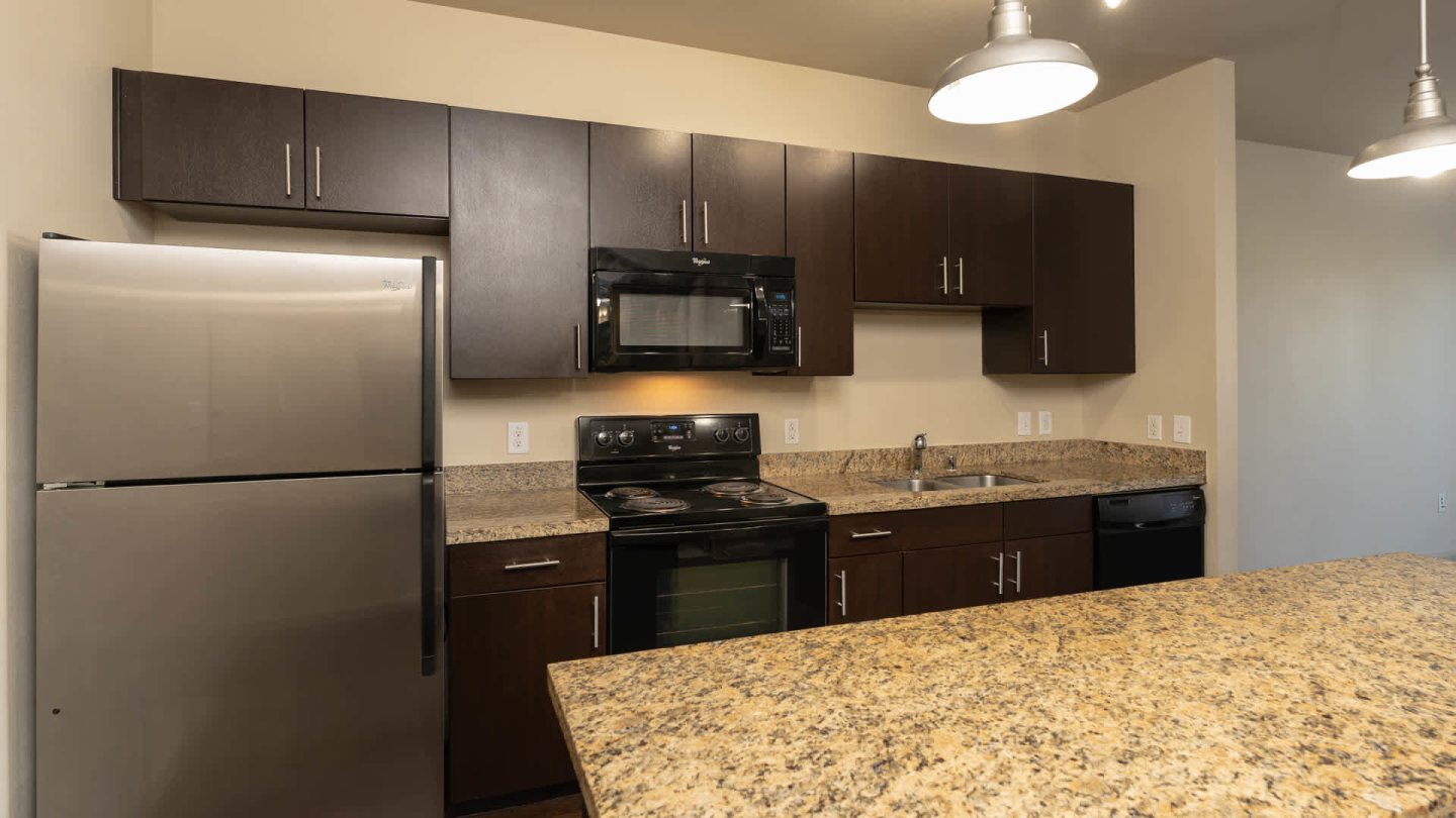 Union at Carrollton Square Apartments Image 9