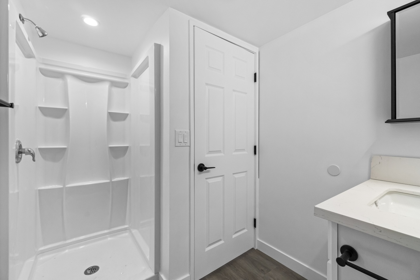 600 Olive Image 31