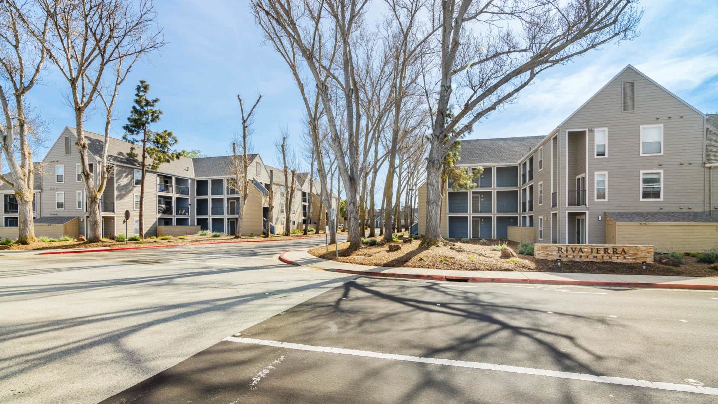 Riva Terra Apartments at Redwood Shores Image 37