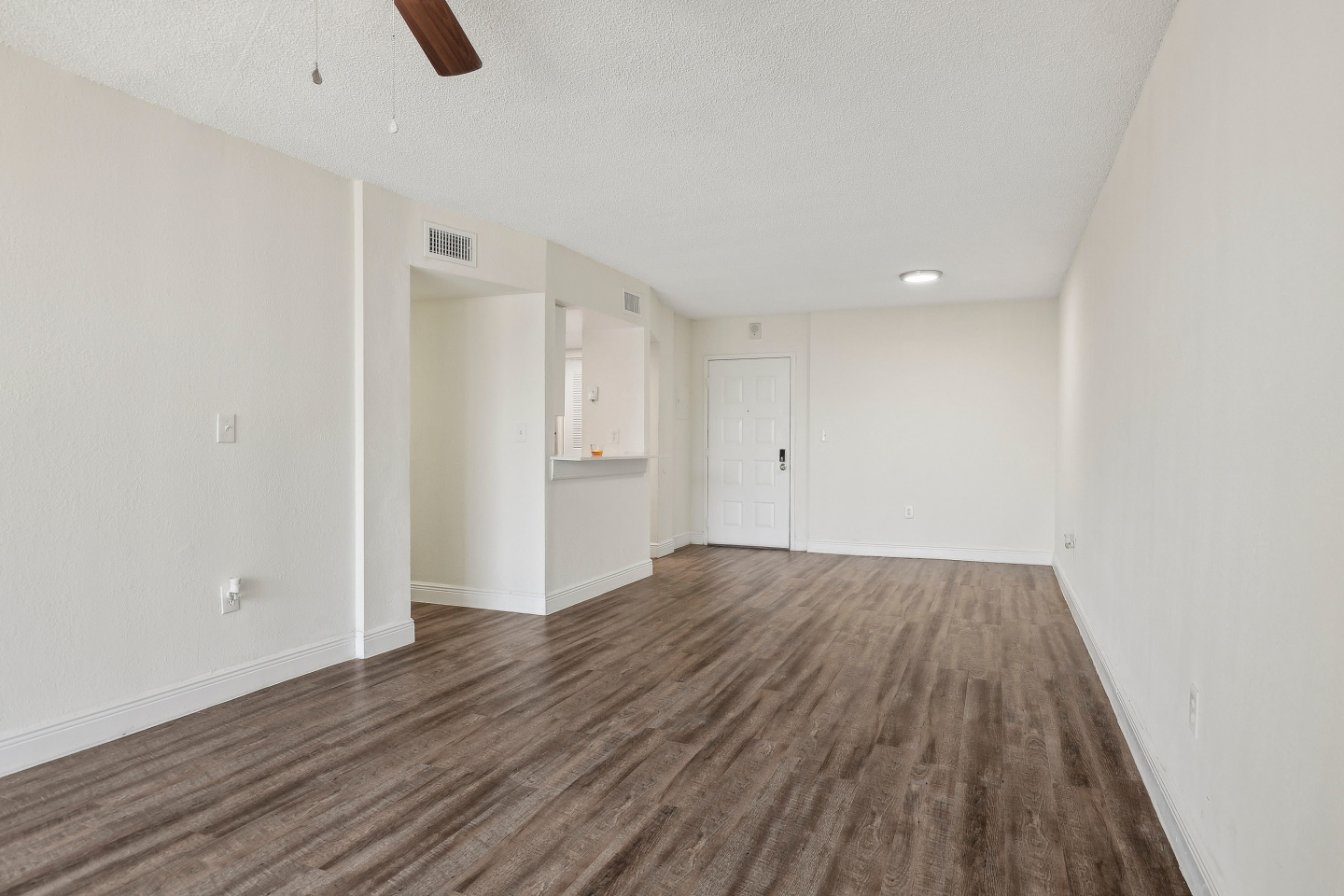 Aventura Harbor Apartments Image 2