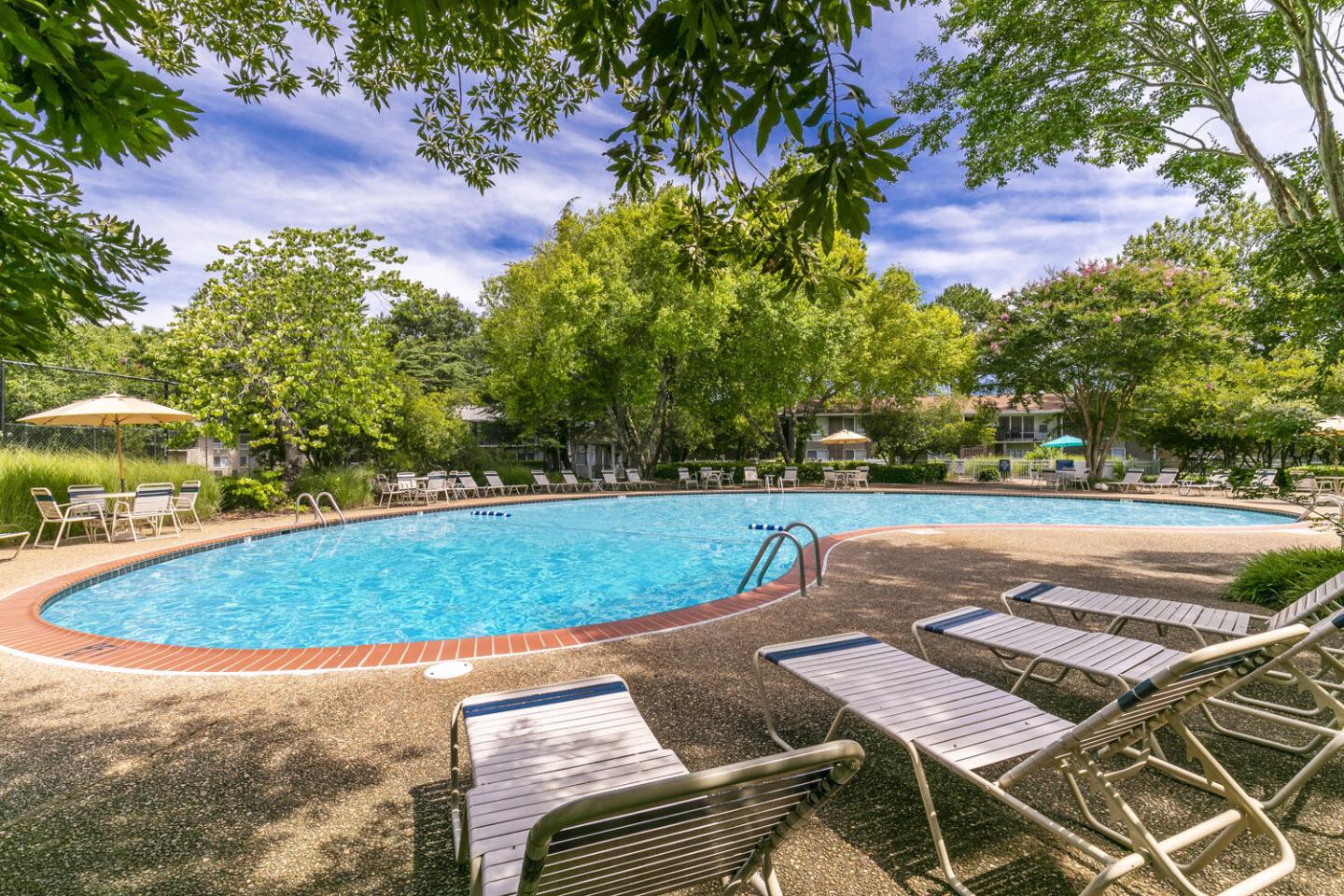Peninsula Grove Apartments at Town Center Image 32