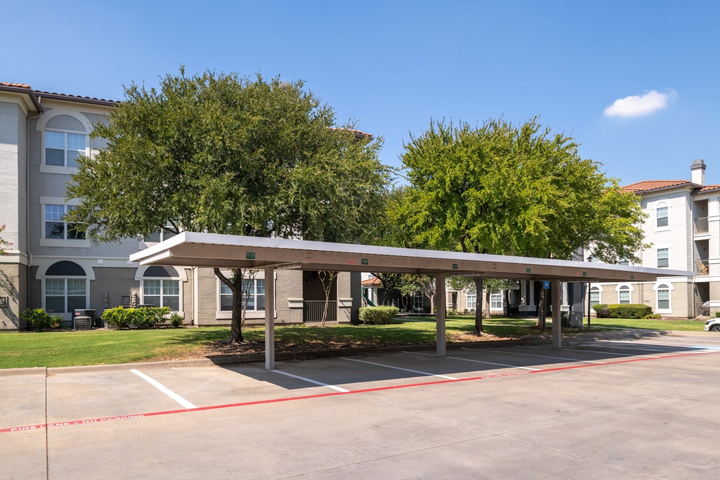 The Pointe at Vista Ridge Apartments Image 24