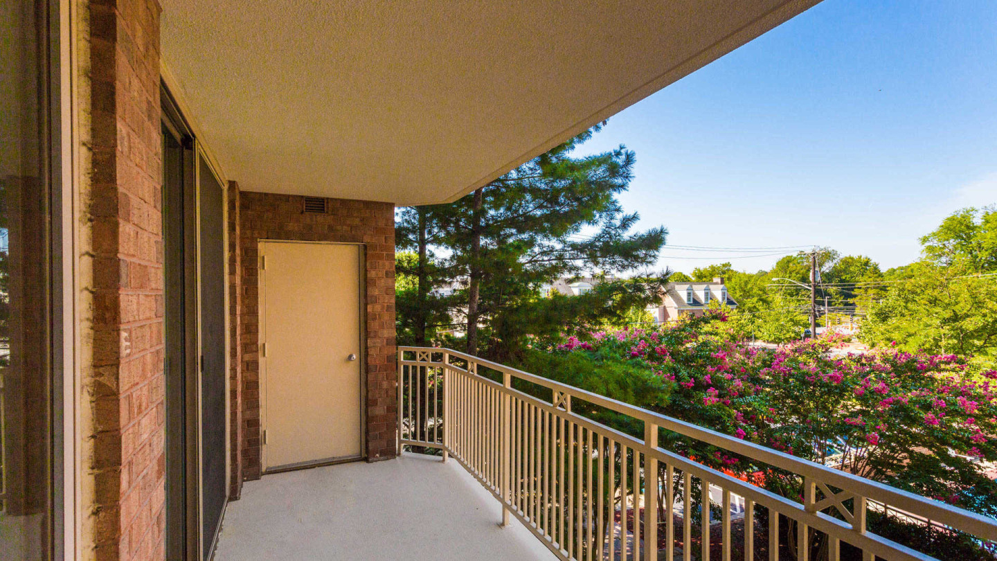 Edgemont at Bethesda Metro Image 7