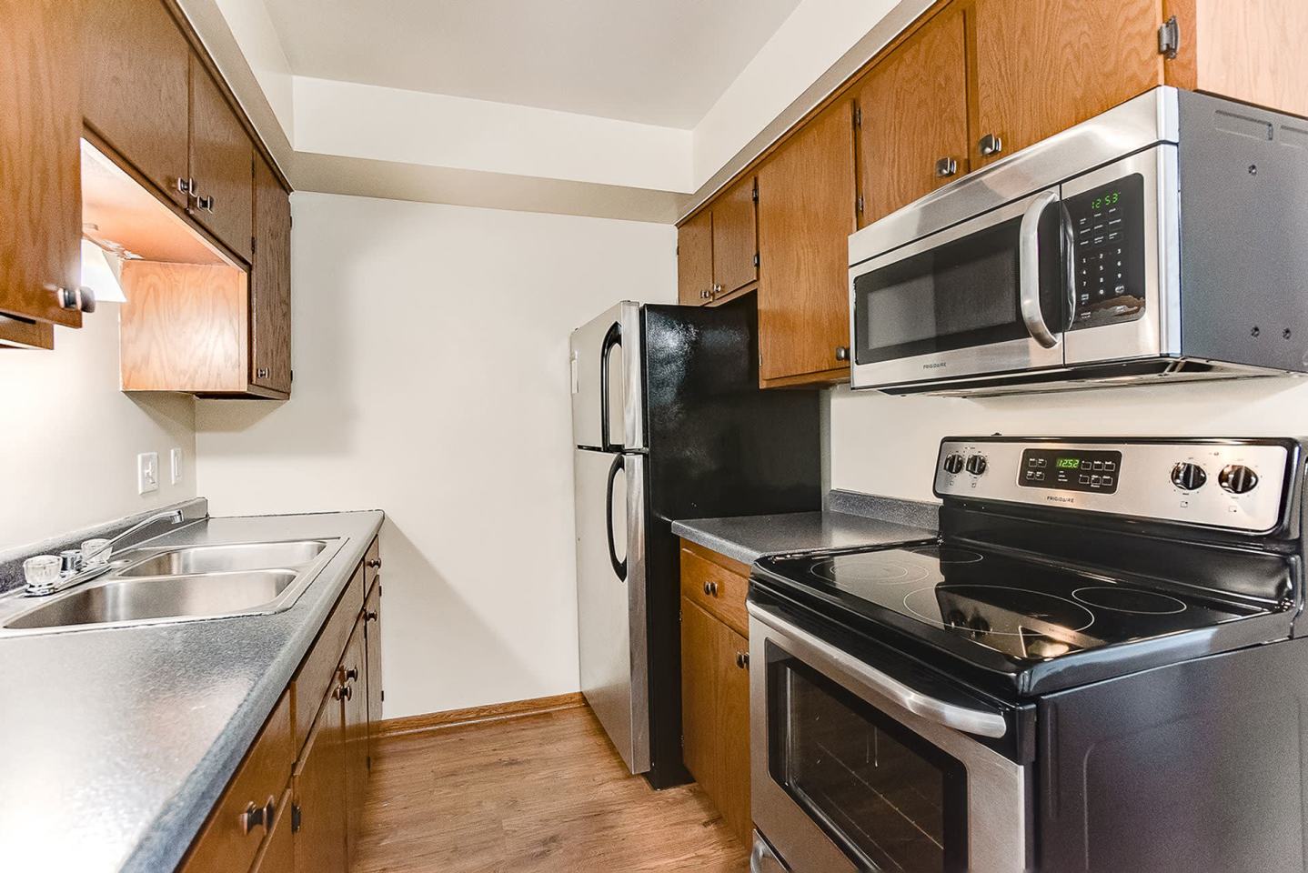 Mark Court Apartments Image 3