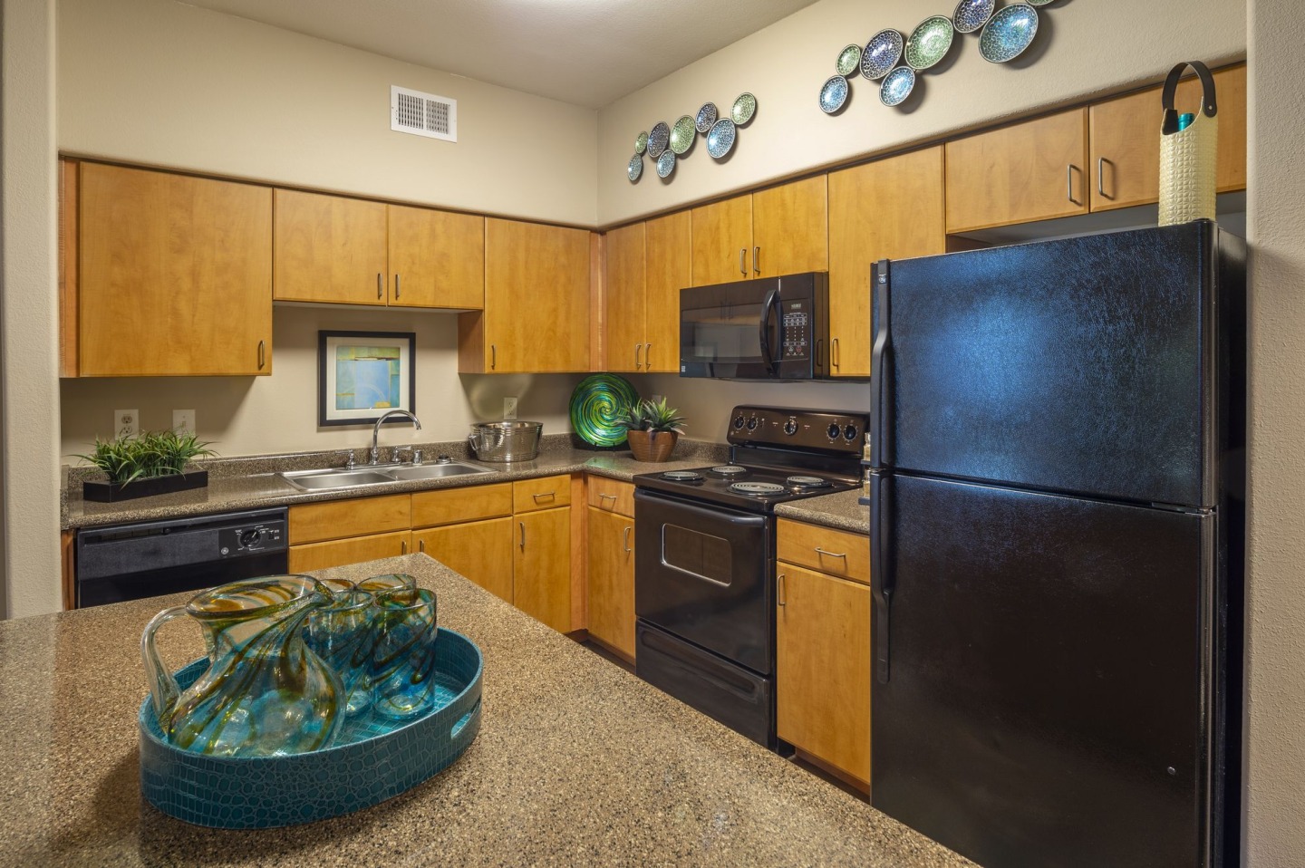 Mandalay at Shadow Lake Apartments Image 12
