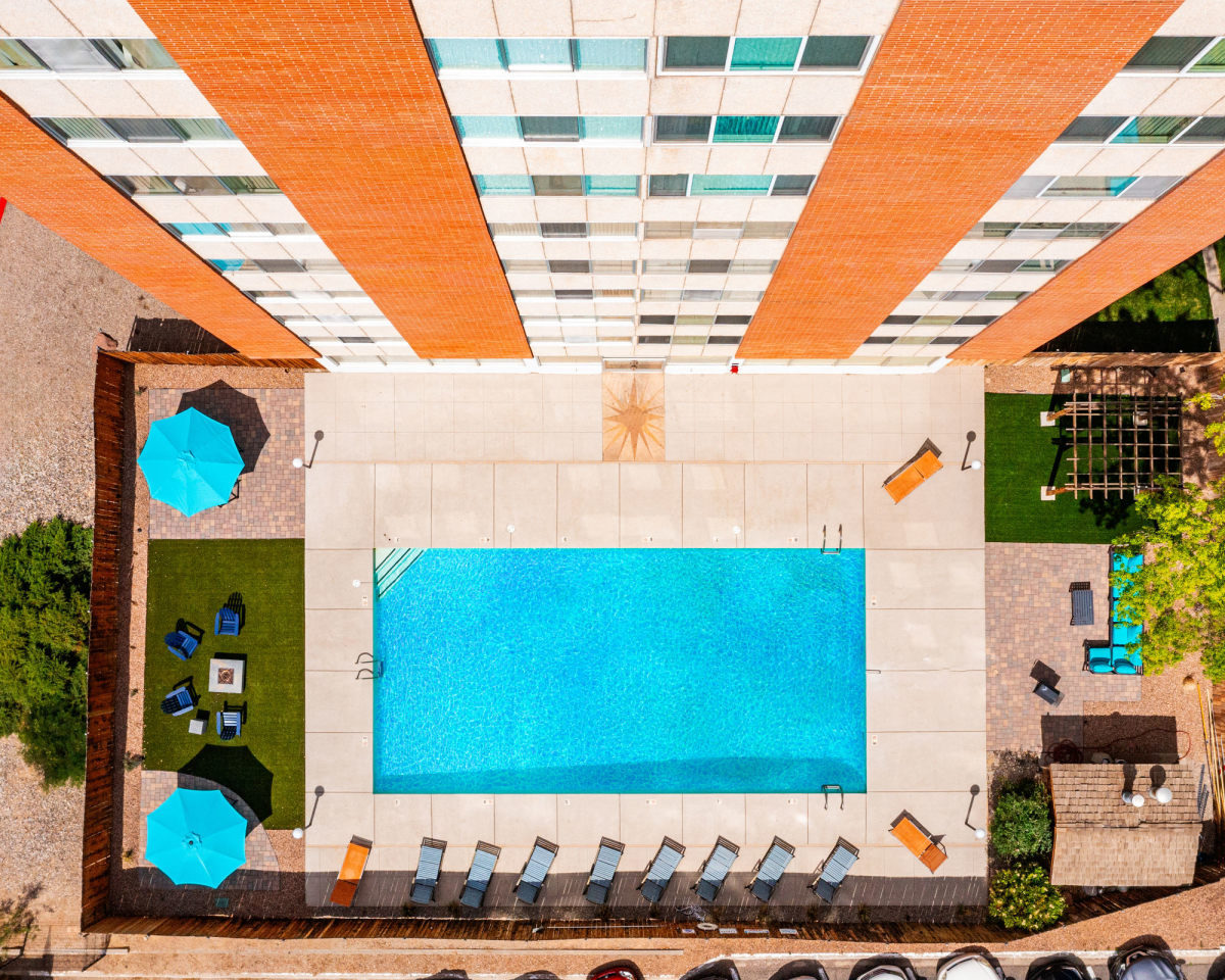 The Landmark Image 20