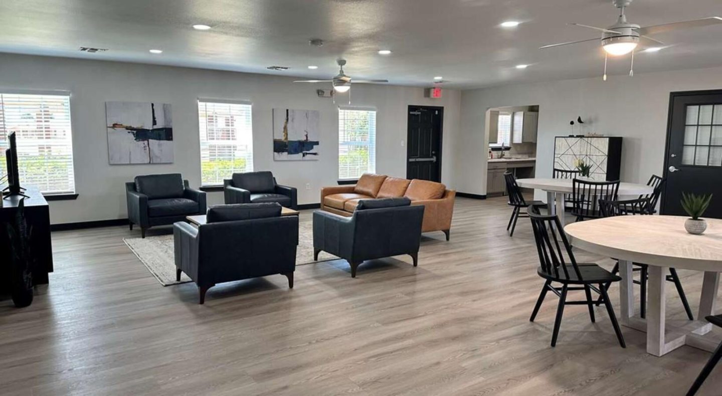 Cantibury Pointe Image 9