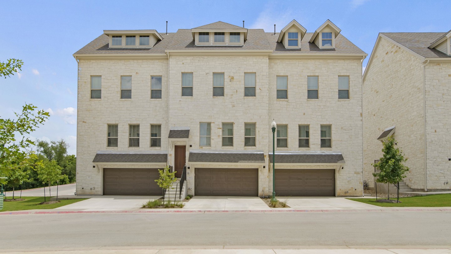 Summit Brownstones Townhomes Image 26