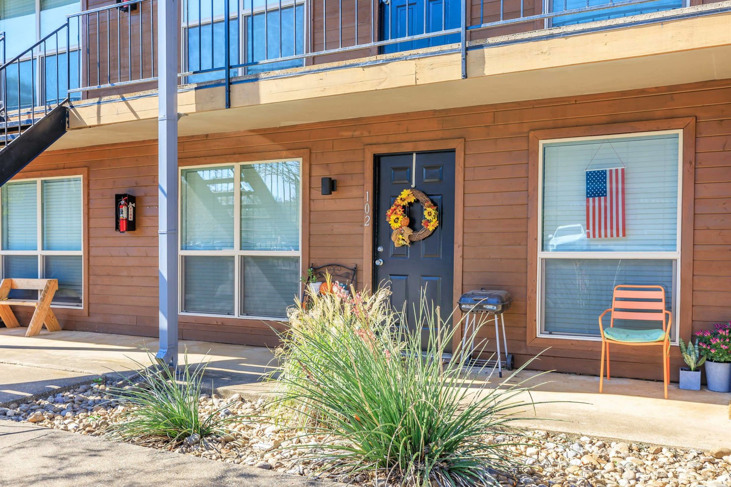 Social House Image 5