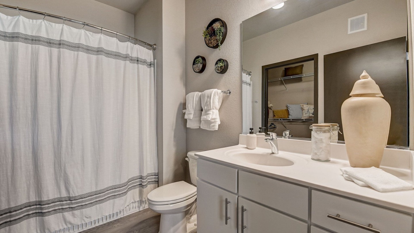Authentix Cottage Grove Image 14