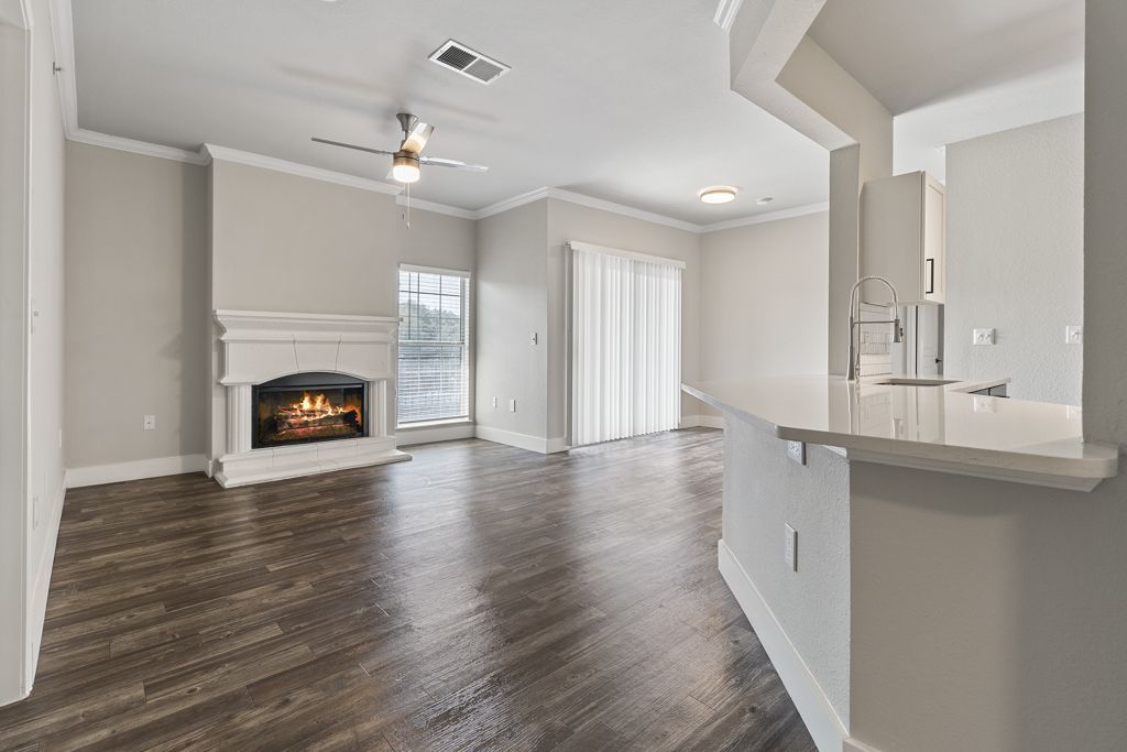 Oakville Apartments Image 11