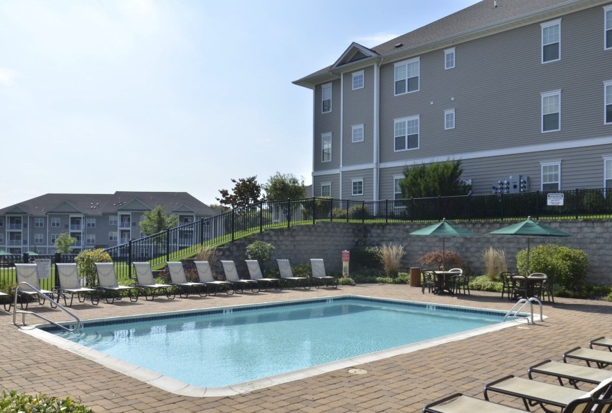 Woodmont Mews Apartments Image 6