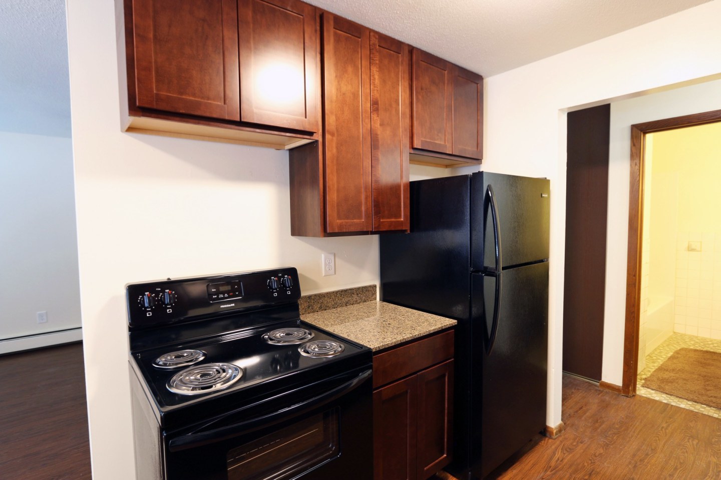 Apache Manor Apartments Image 1
