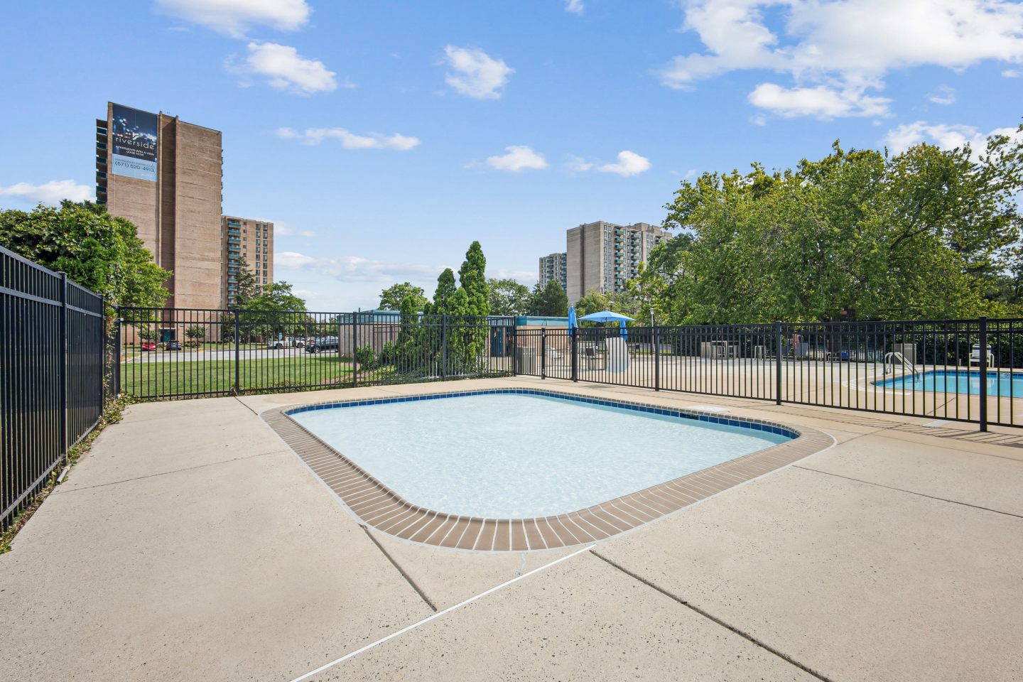 Riverside Apartments Image 53