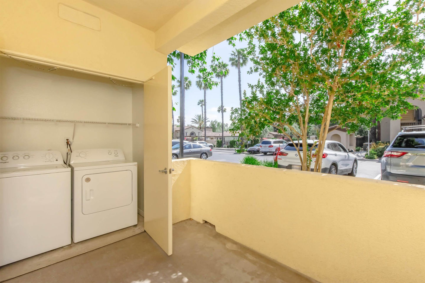 Laurel Vista Apartment Homes Image 41