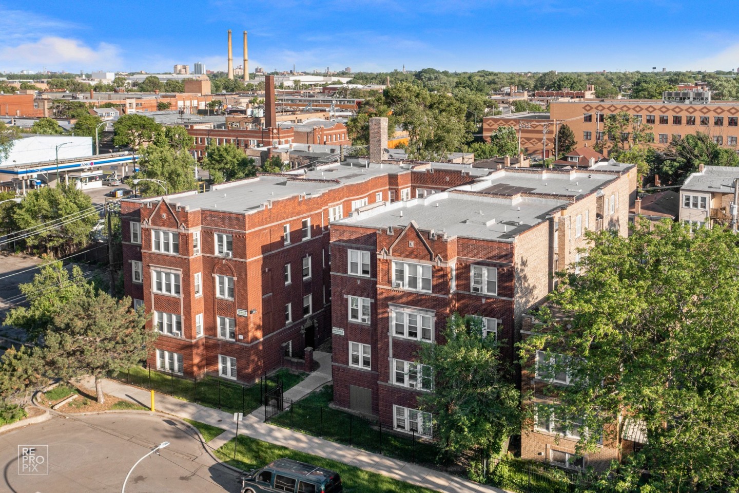 4815-23 W Cortez St Image 3