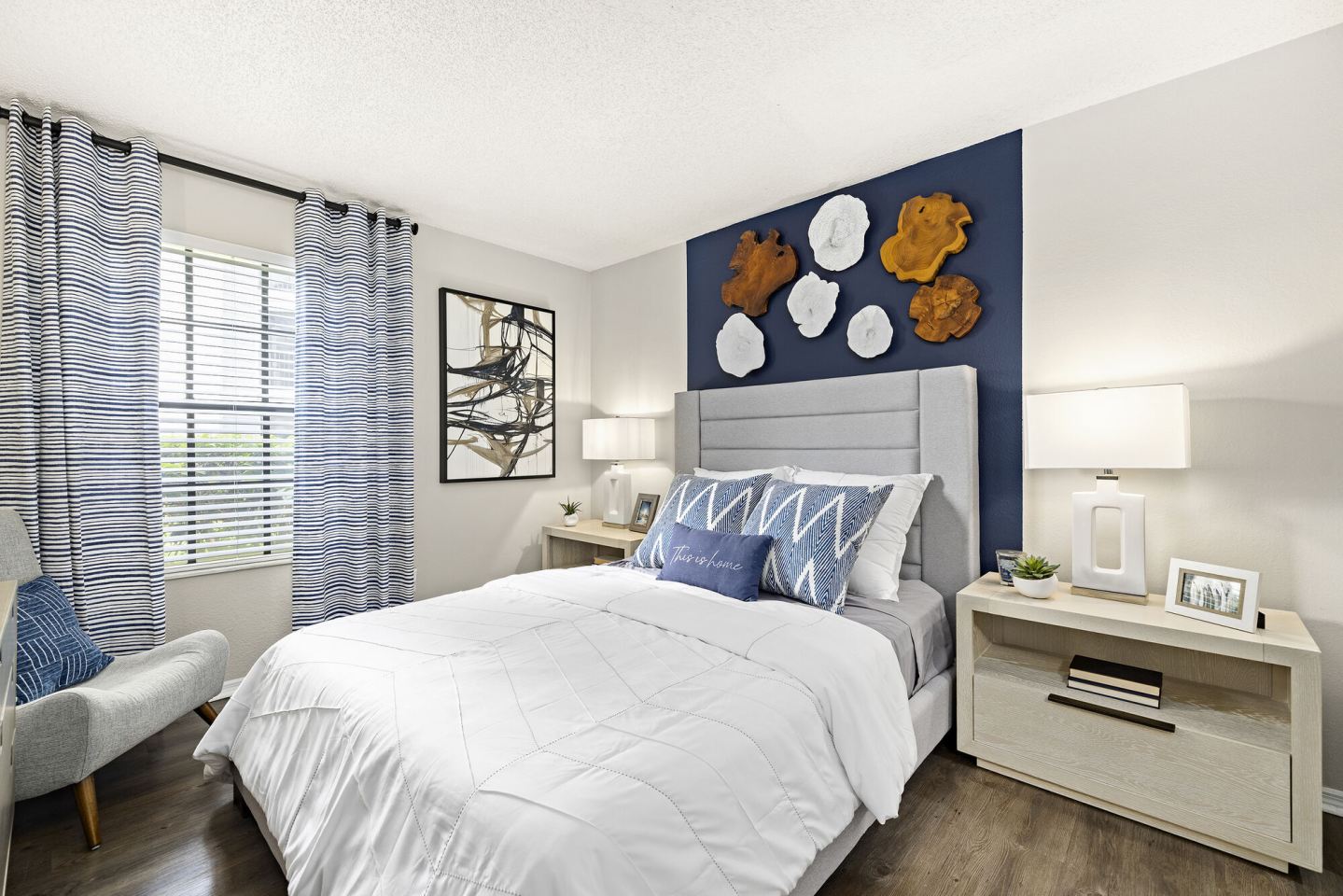 4800 Westshore Apartments Image 9