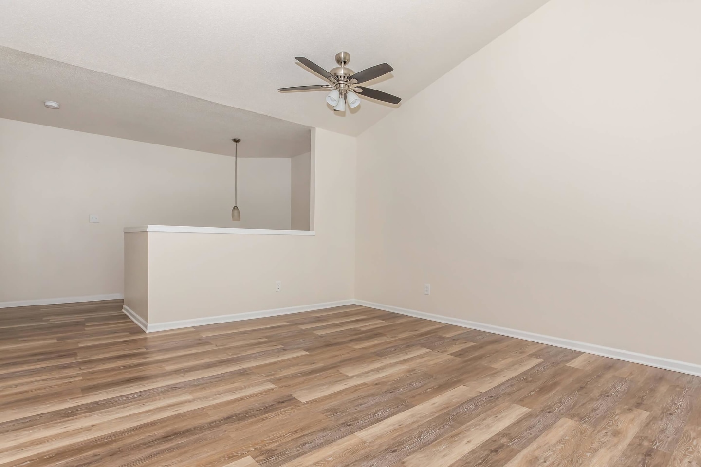 Ravinia Apartments Image 8