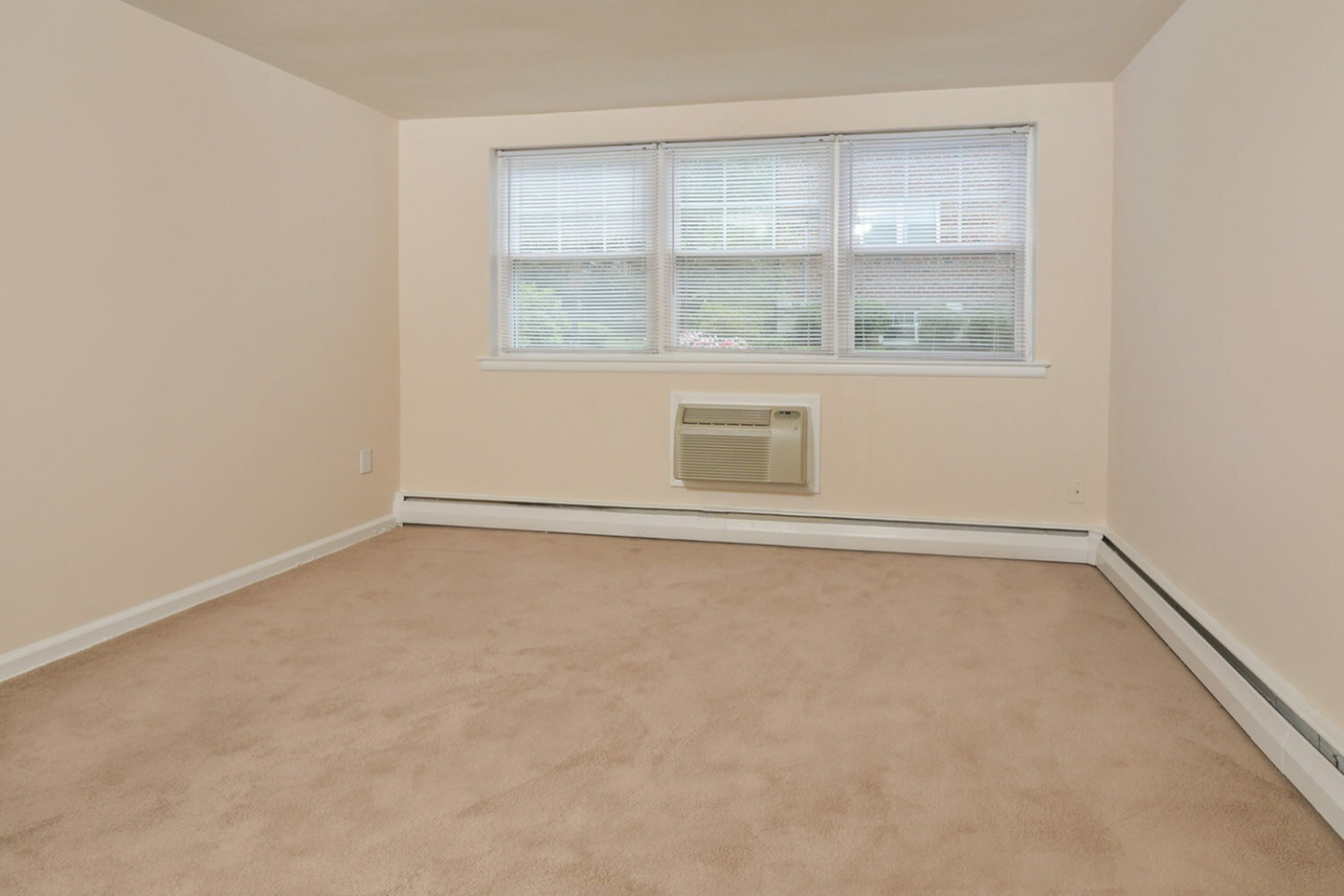 Rosemore Gardens Image 11