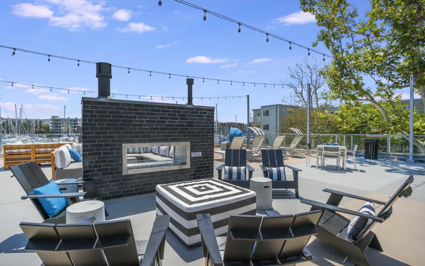 WAYFARER APARTMENTS + MARINA Image 6
