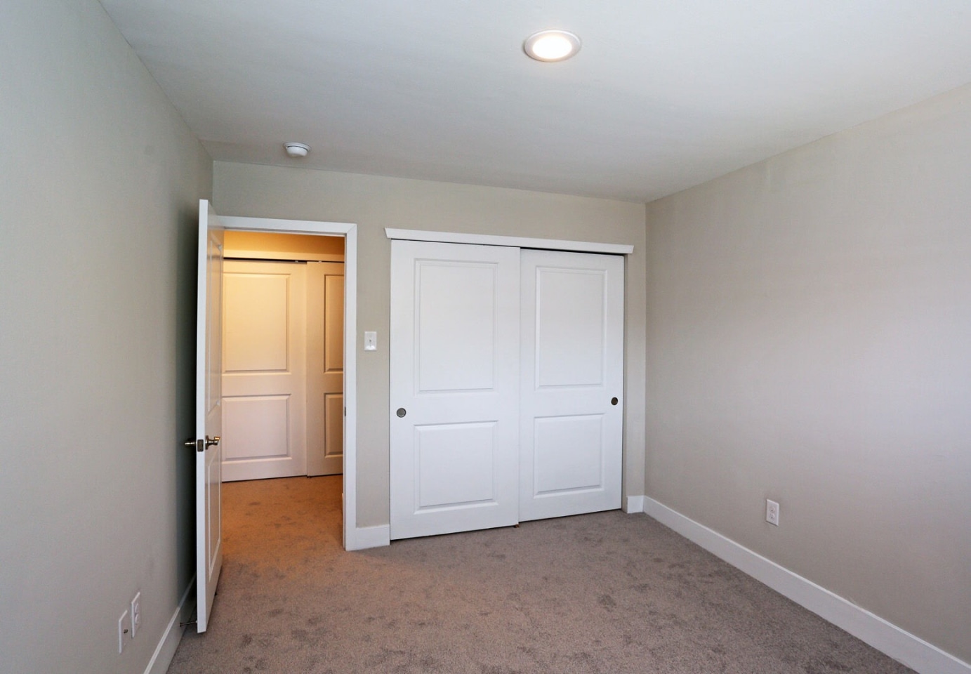 Algon Flats Image 17