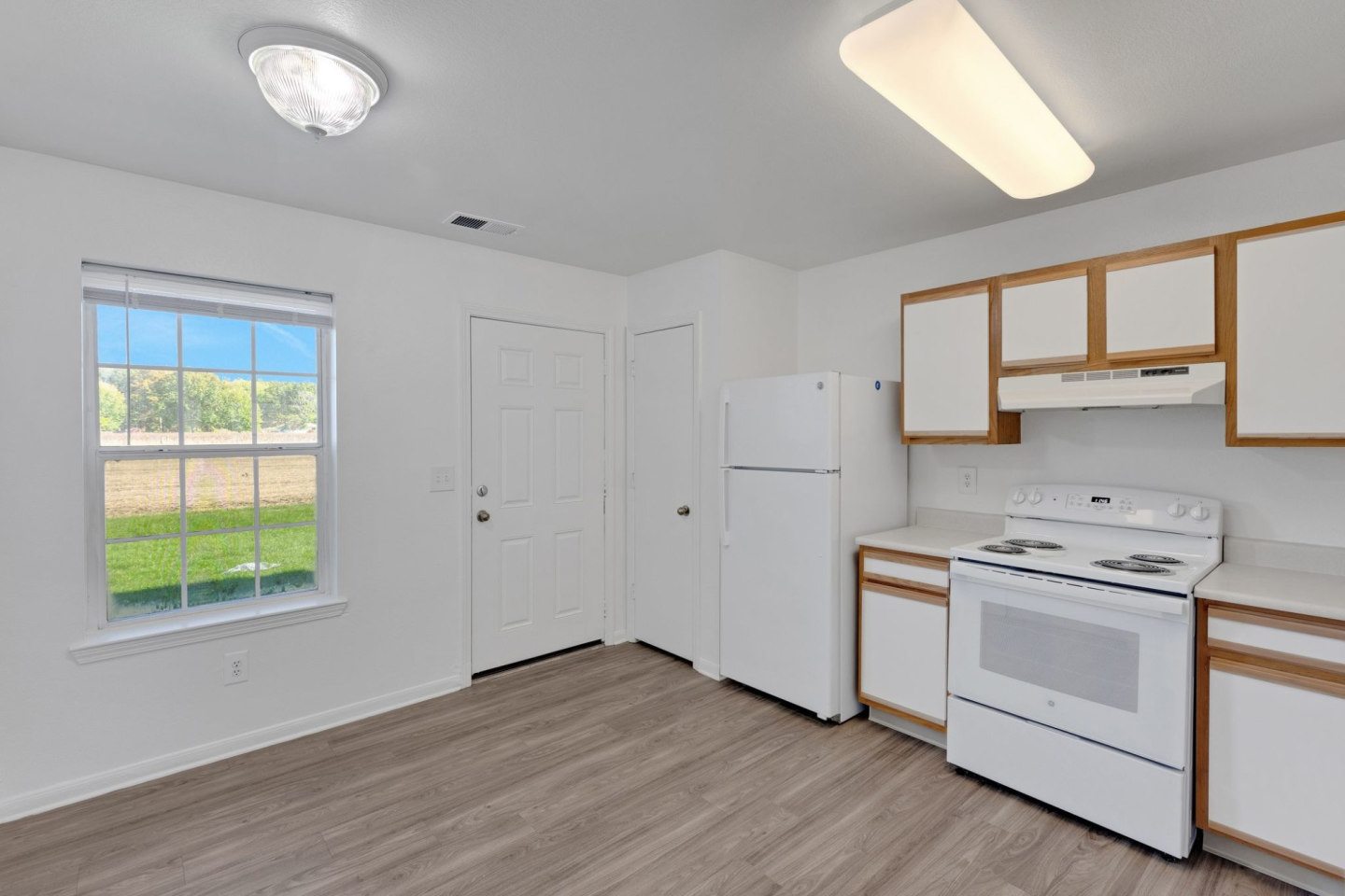 Timber Lake Townhomes Image 14